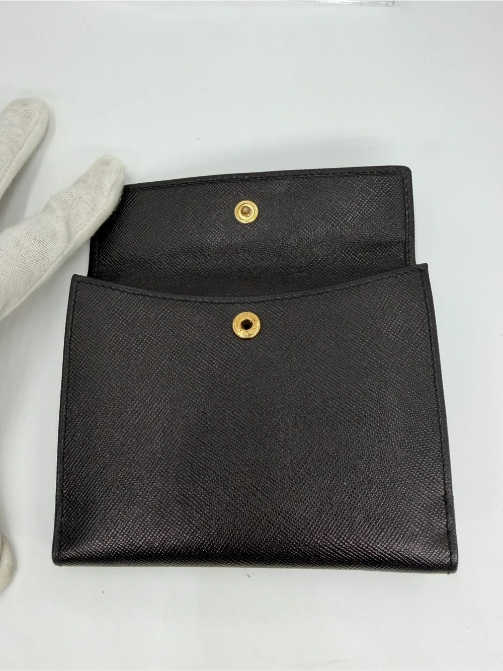 Prada Black Saffiano Leather Compact Wallet with Gold Logo New In Box w/COA - Picture 6 of 14